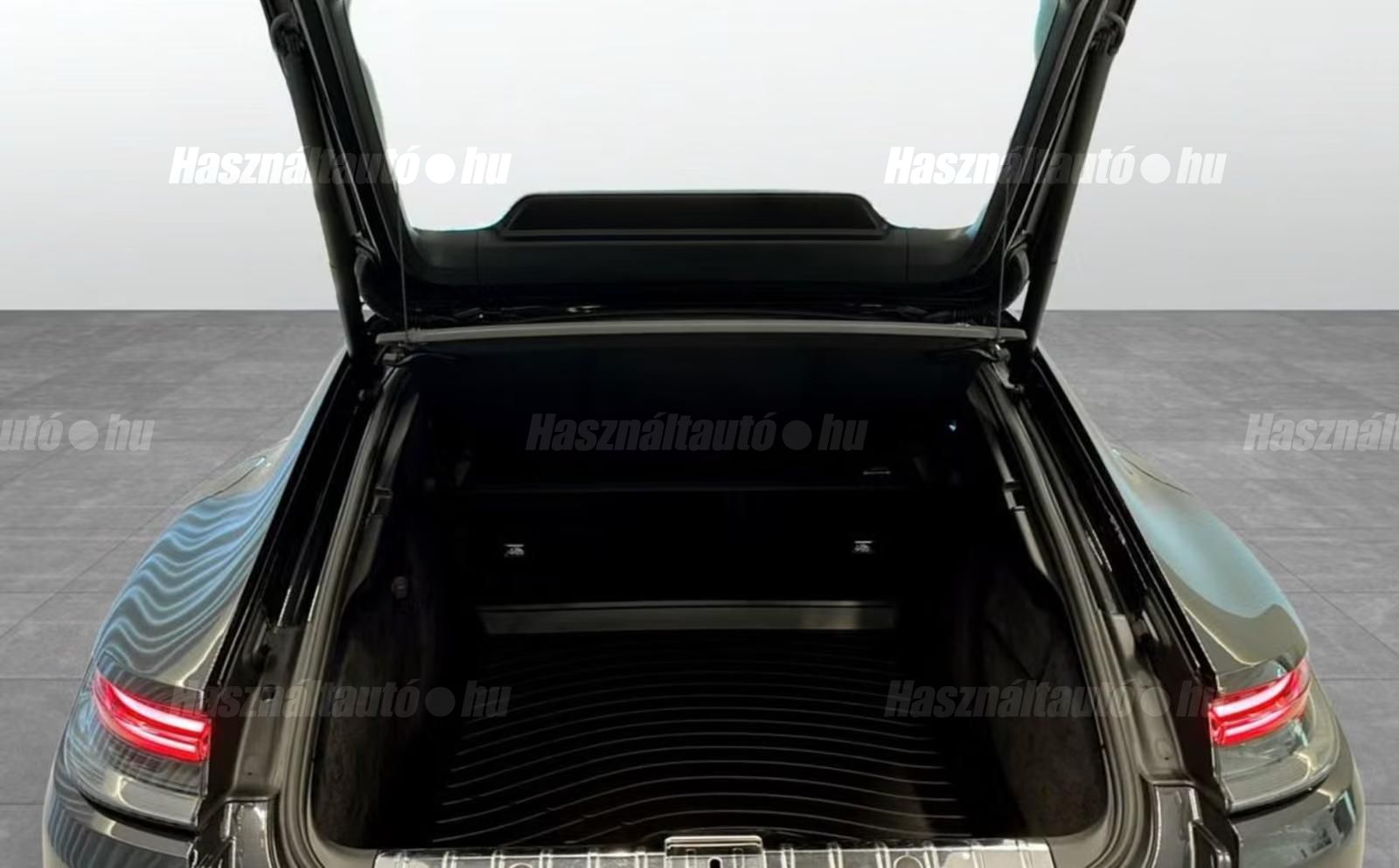 Porsche Panamera – 12. kép