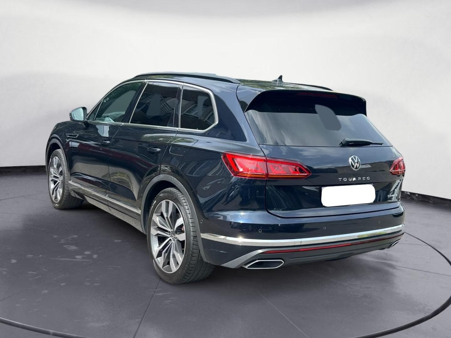 Használt Volkswagen Touareg (2022, kék) – 11. kép
