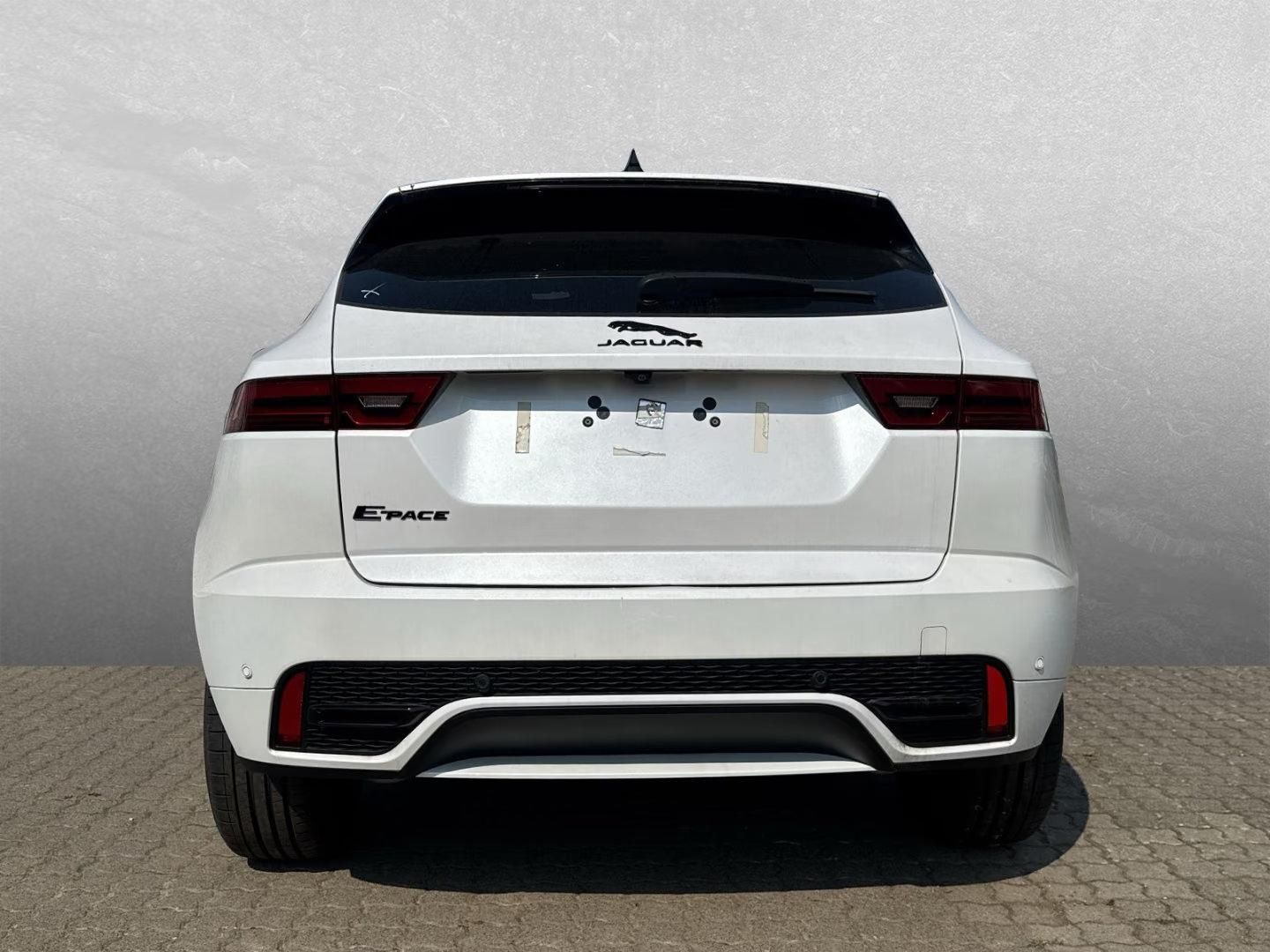 Használt Jaguar E-Pace (2023, fehér) – 7. kép