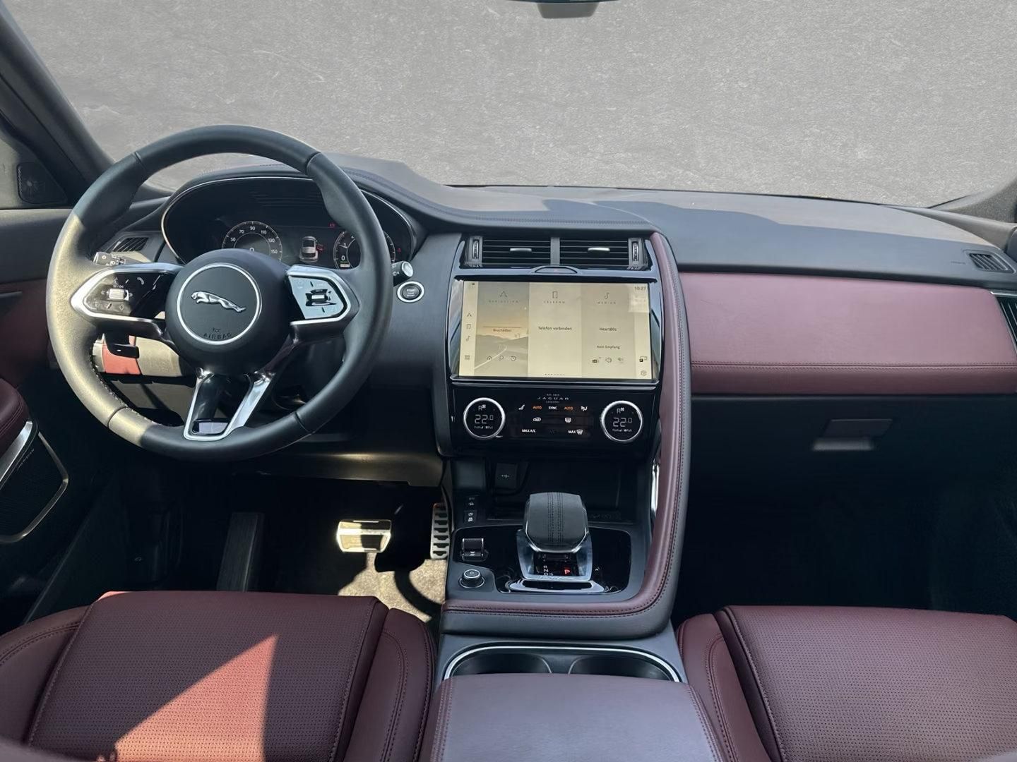 Használt Jaguar E-Pace (2023, fehér) – 3. kép