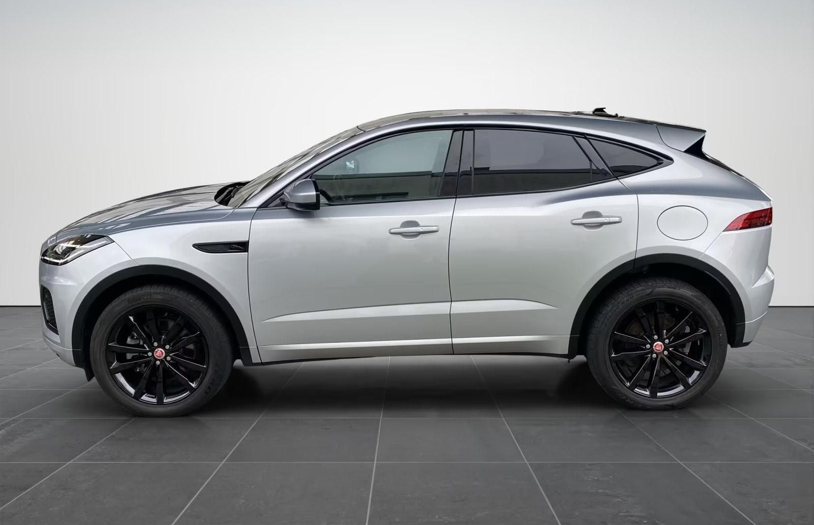 Használt Jaguar E-Pace (2023, ezüst) – 10. kép