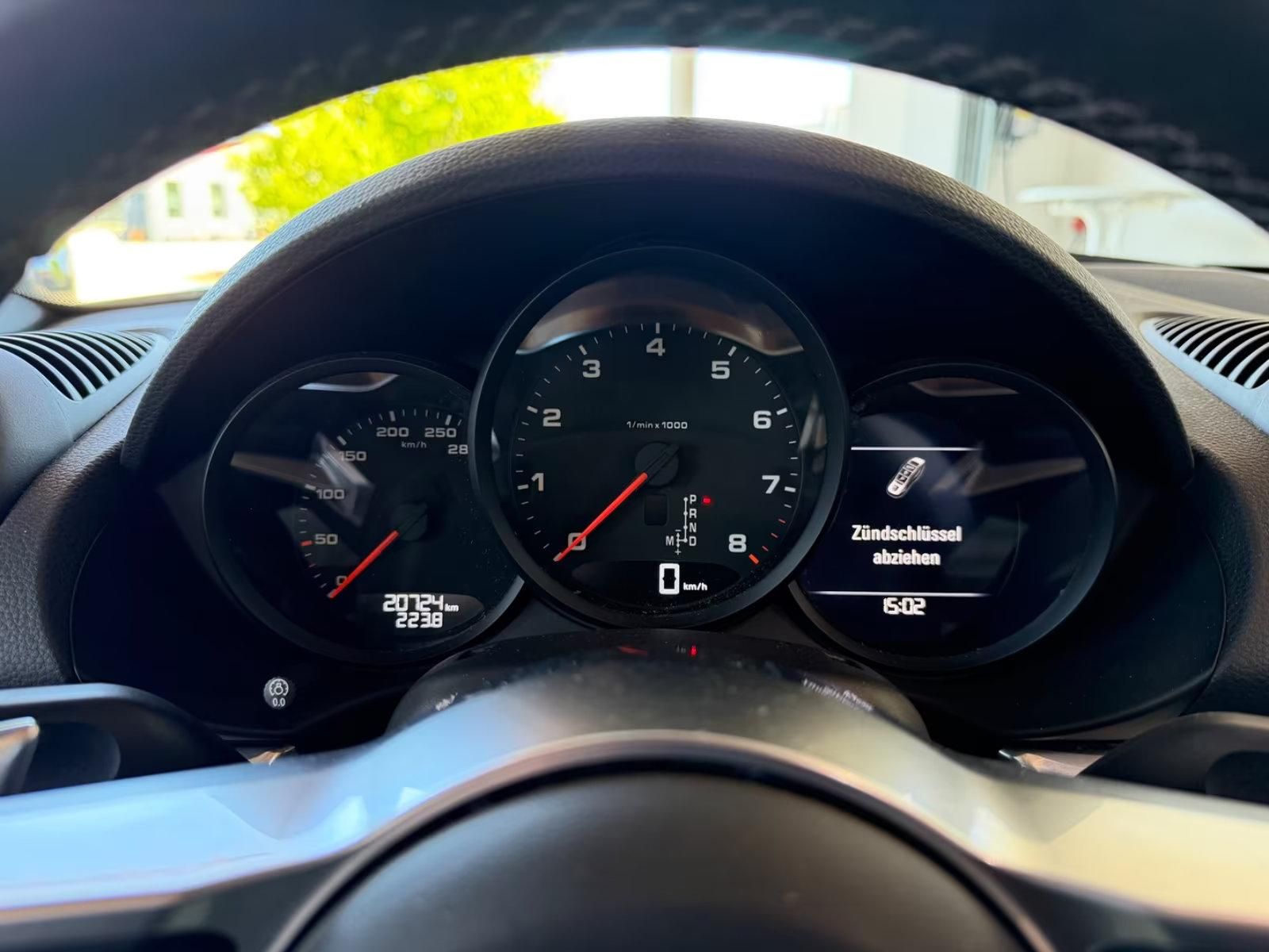 Használt Porsche Boxster (2021, fehér) – 5. kép