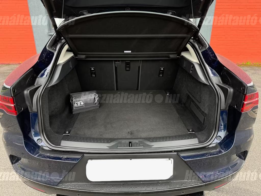 Jaguar I-Pace – 12. kép