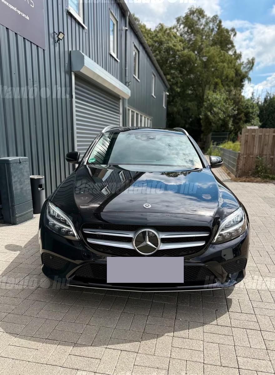 Mercedes-Benz C 300 – 2. kép