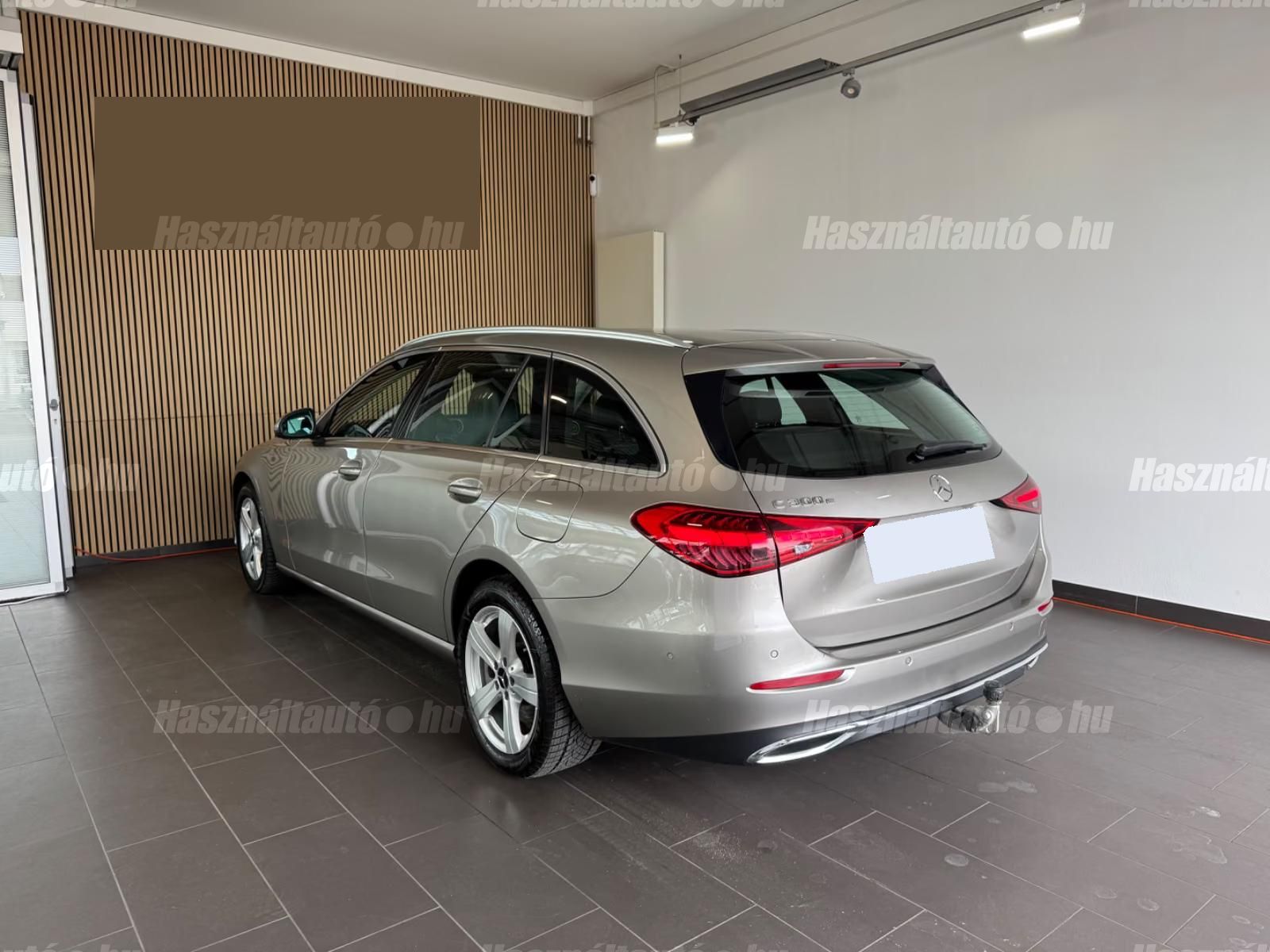 Mercedes-Benz C 300 – 10. kép