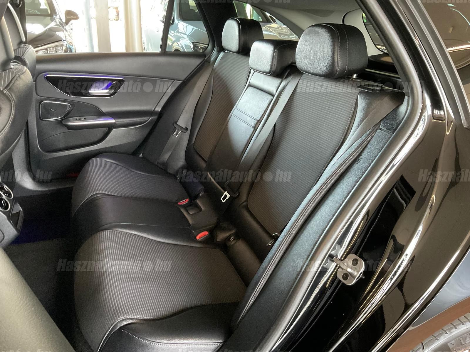 Mercedes-Benz C 300 – 4. kép