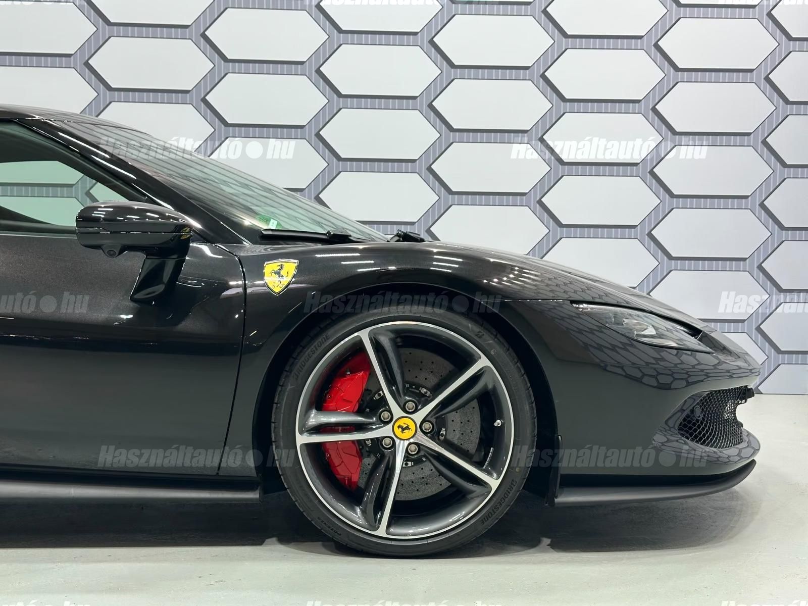 Ferrari 296 Gtb – 12. kép