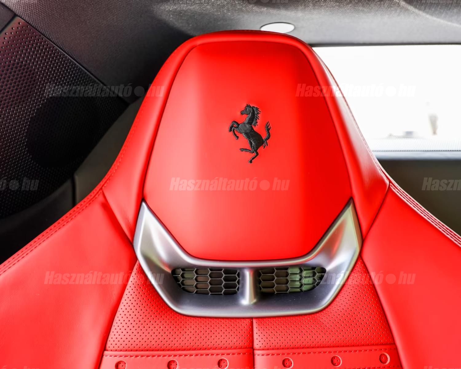 Ferrari 296 Gtb – 9. kép