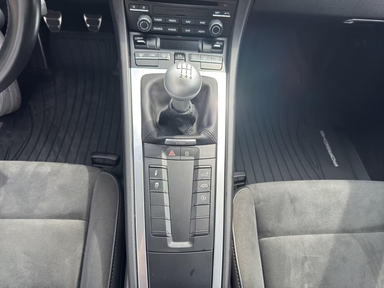 Használt Porsche Cayman (2022, fehér) – 9. kép