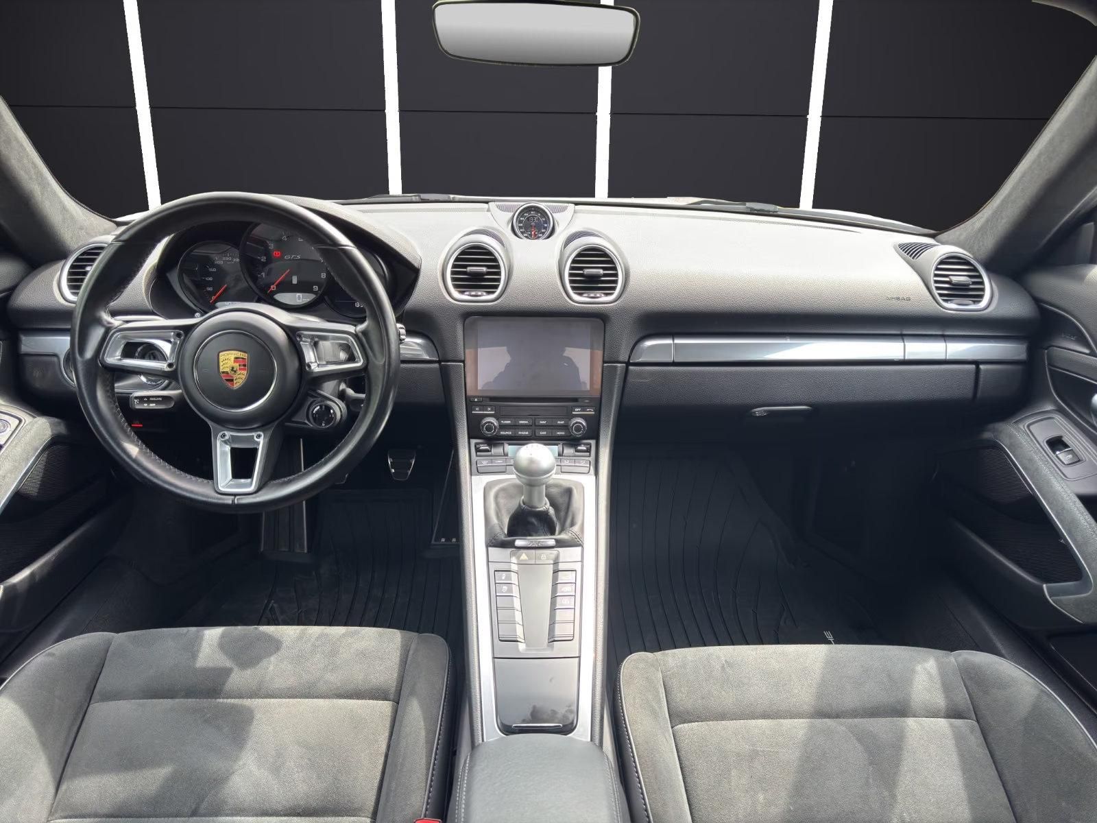 Használt Porsche Cayman (2022, fehér) – 5. kép