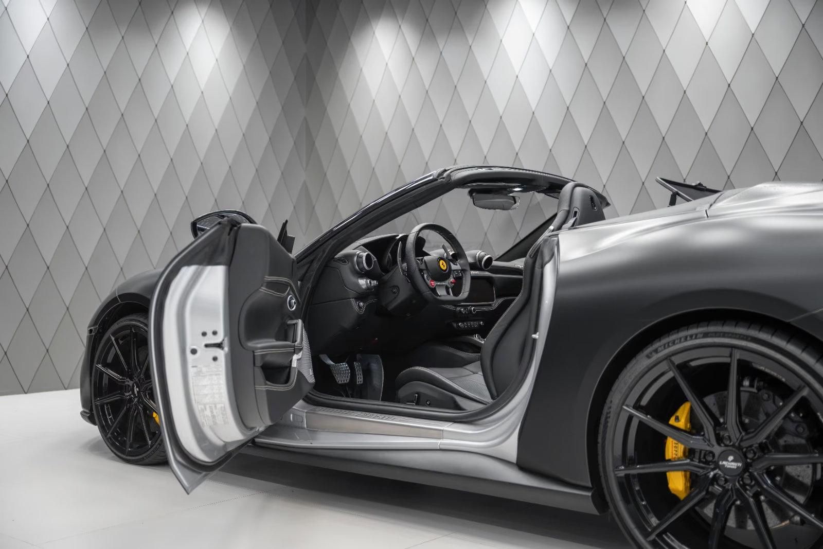 Használt Ferrari Portofino (2022, ezüst) – 6. kép