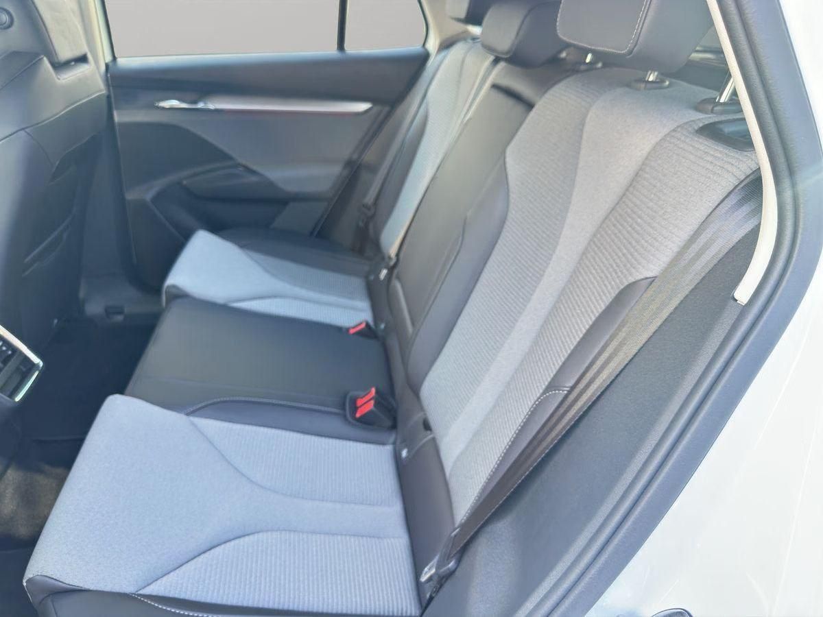 Használt Skoda Enyaq (2023, fehér) – 10. kép