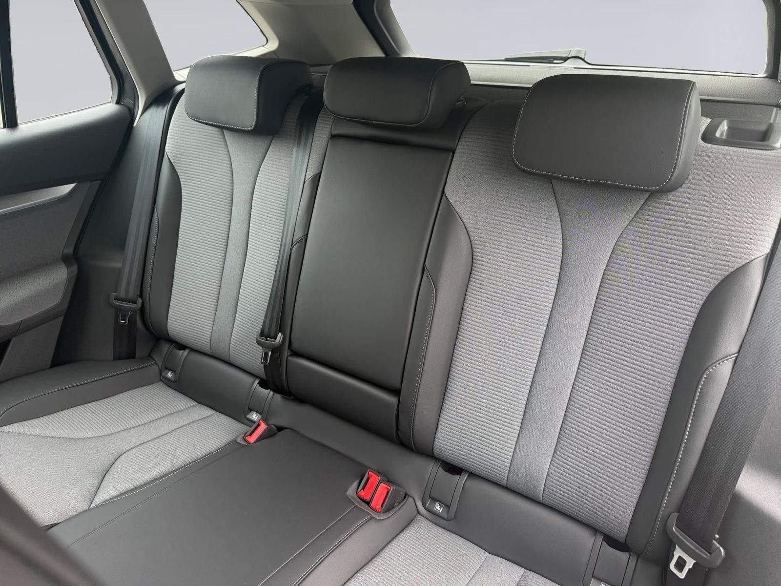 Használt Skoda Enyaq (2023, szürke) – 10. kép