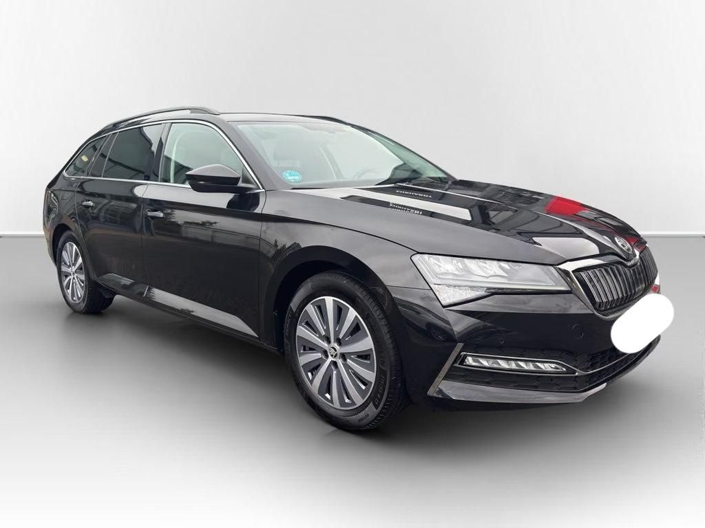 Használt Skoda Superb (2021, fekete) – 1. kép
