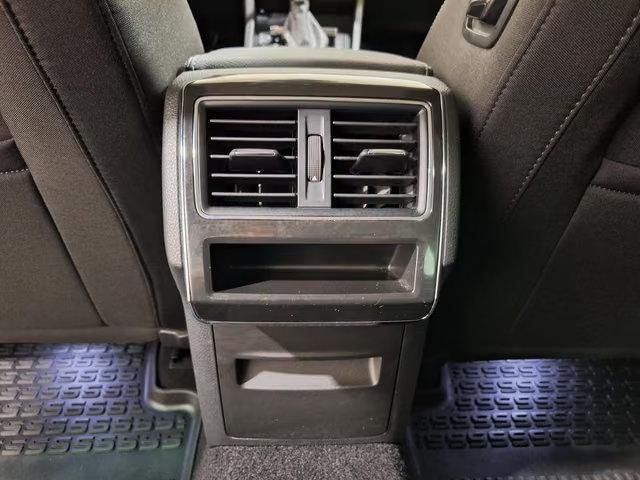 Használt Skoda Superb (2021, fehér) – 9. kép