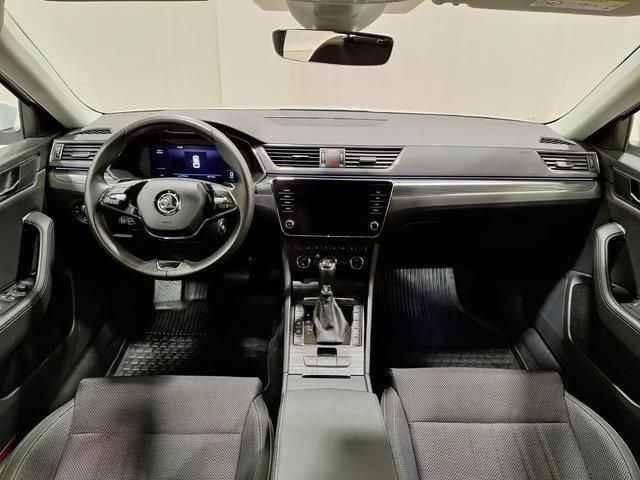 Használt Skoda Superb (2021, fehér) – 5. kép
