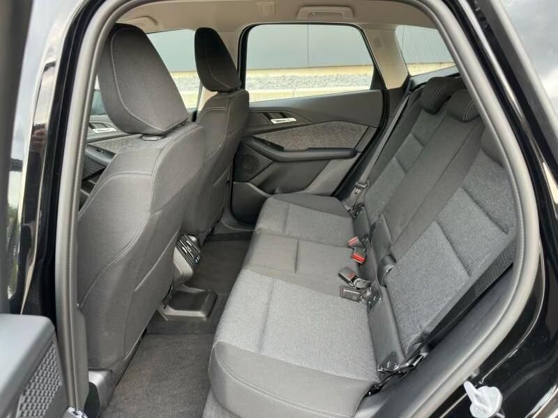Használt BMW 230 (2025, fekete) – 6. kép