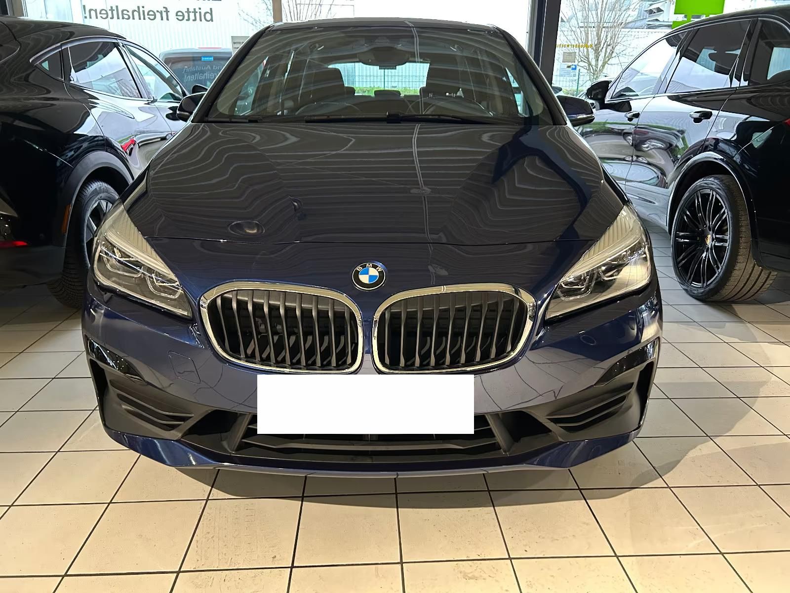 Használt BMW 220 (2021, kék) – 2. kép