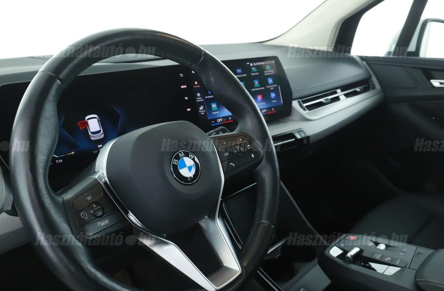 BMW 220 – 4. kép