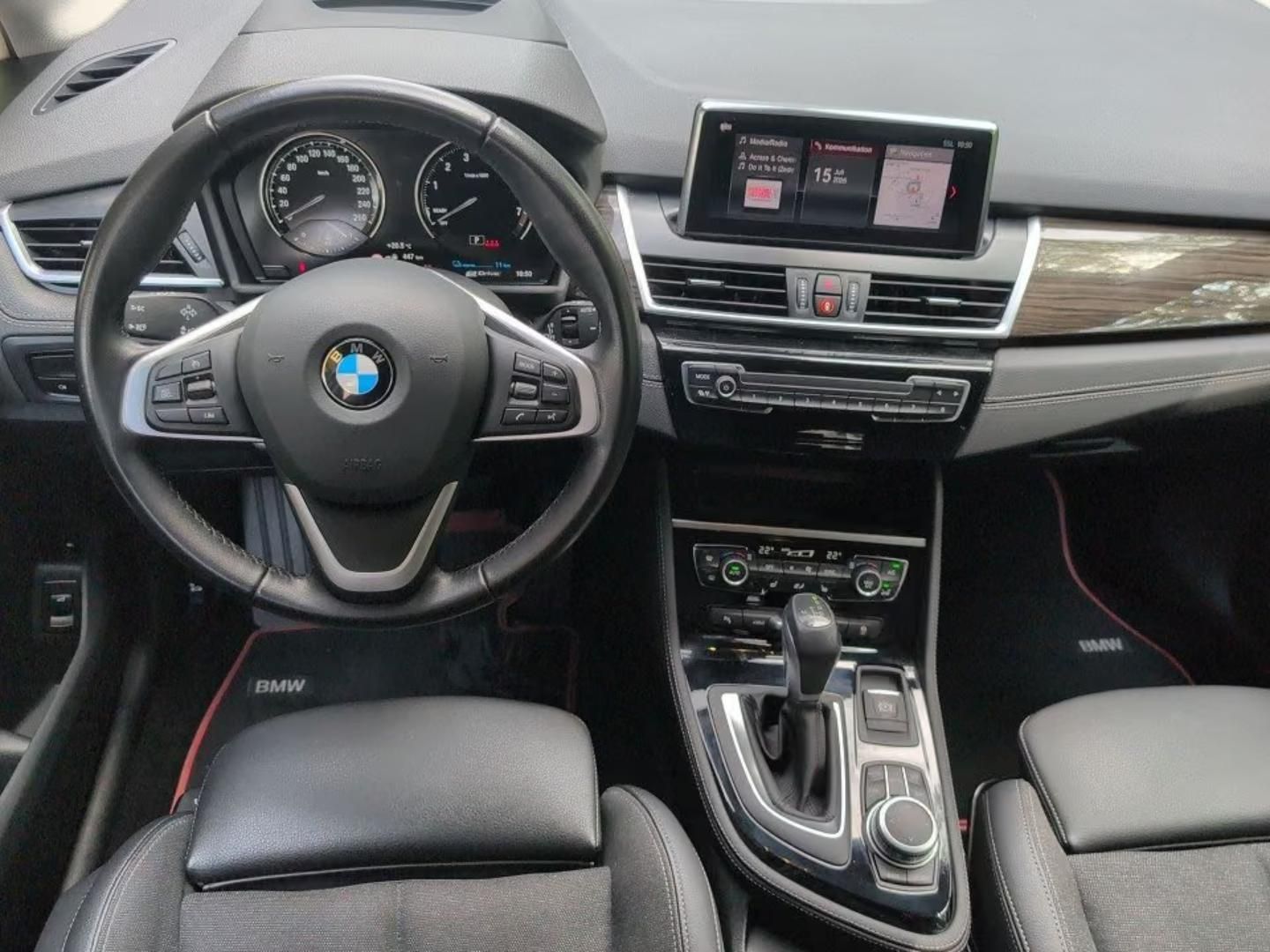 Használt BMW 225 (2021, ezüst) – 4. kép