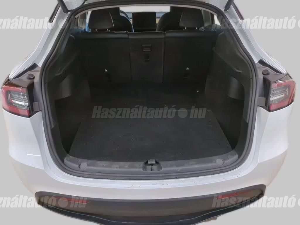 Tesla Model Y – 11. kép