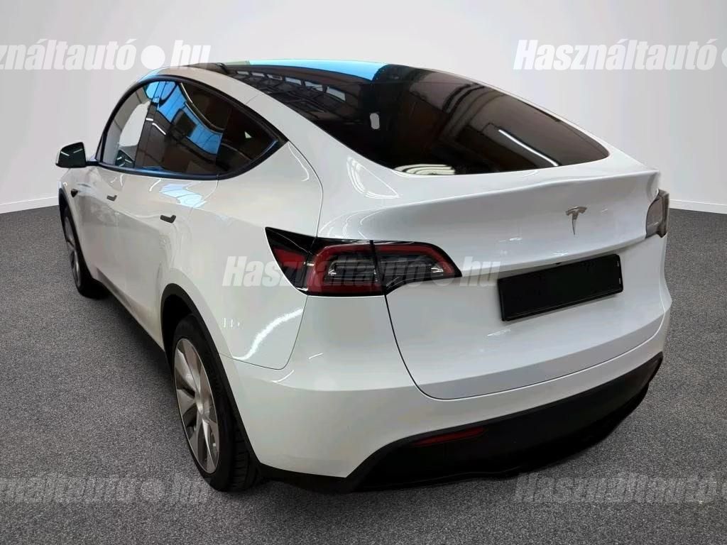 Tesla Model Y – 9. kép