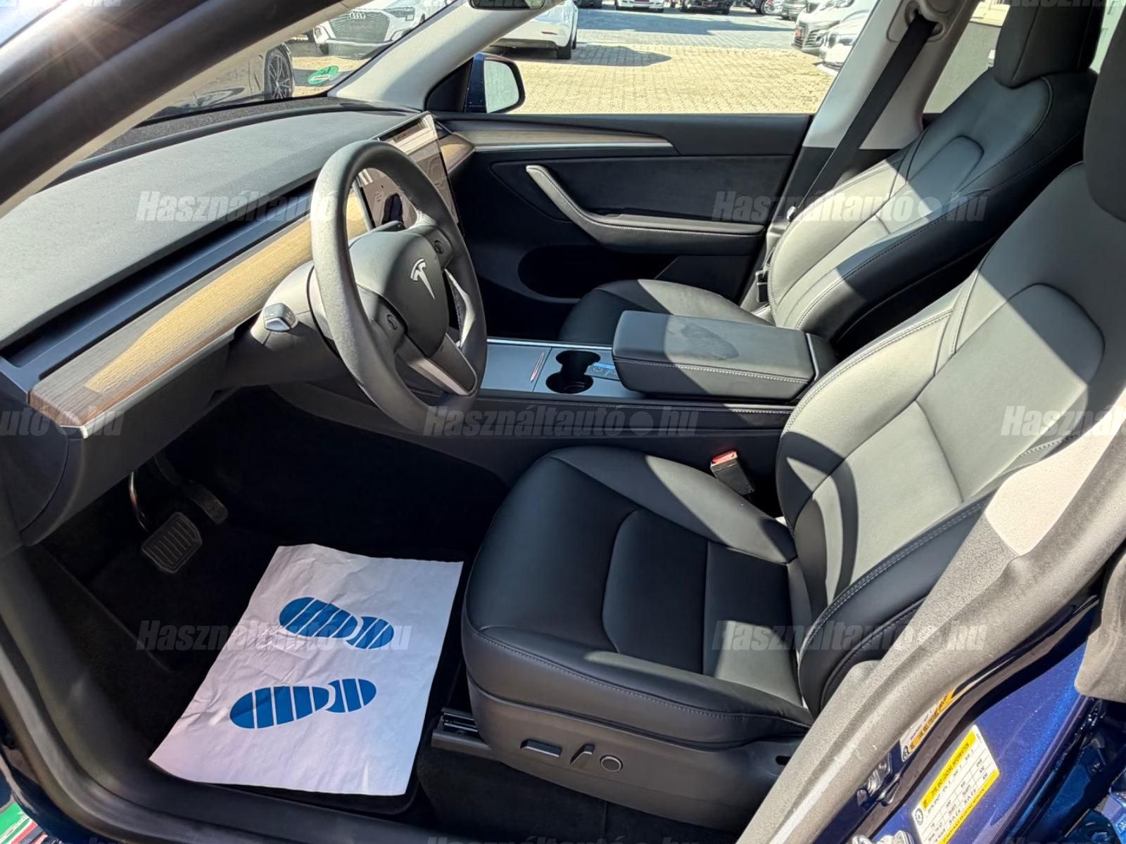 Tesla Model Y – 4. kép