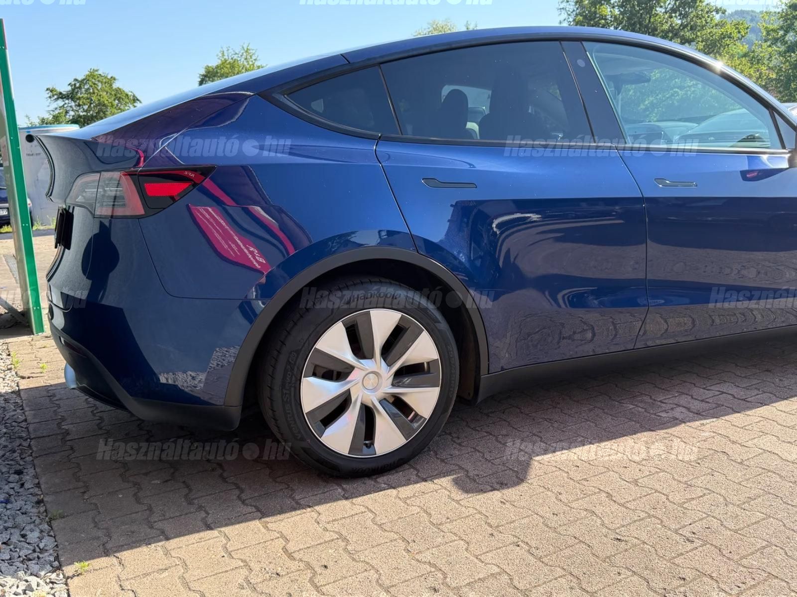 Tesla Model Y – 12. kép