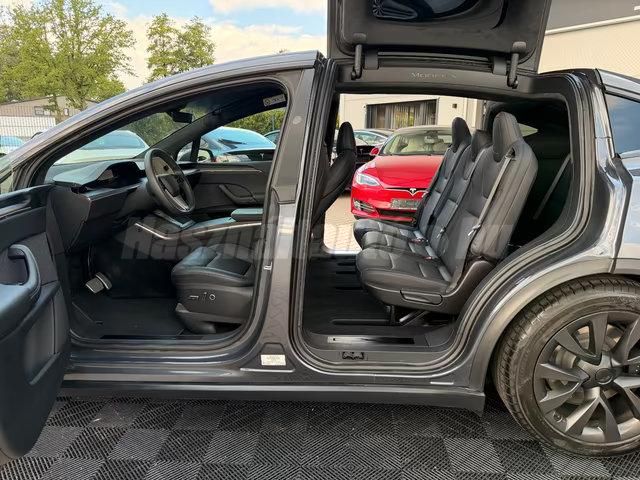 Tesla Model X – 5. kép