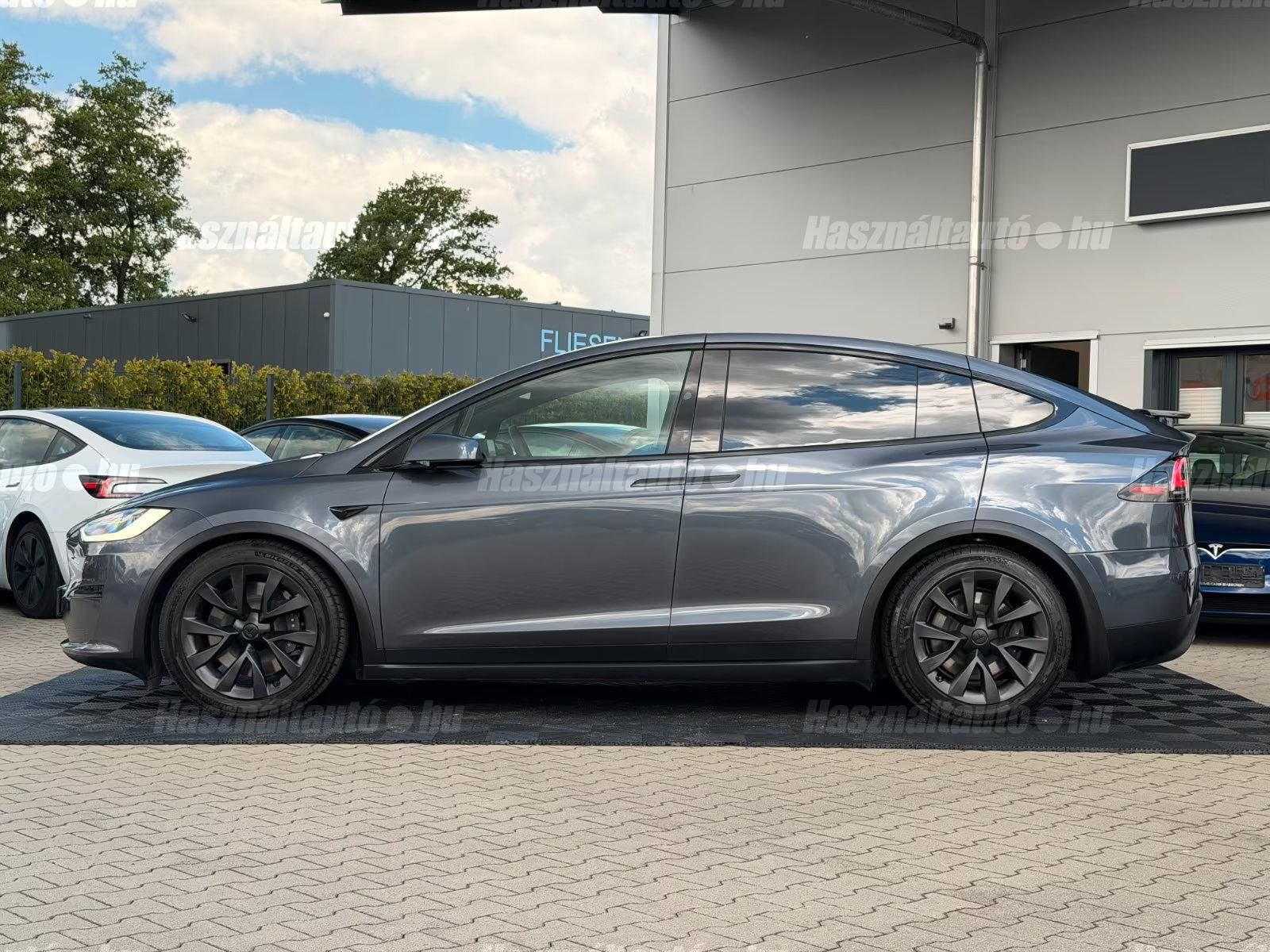 Tesla Model X – 3. kép