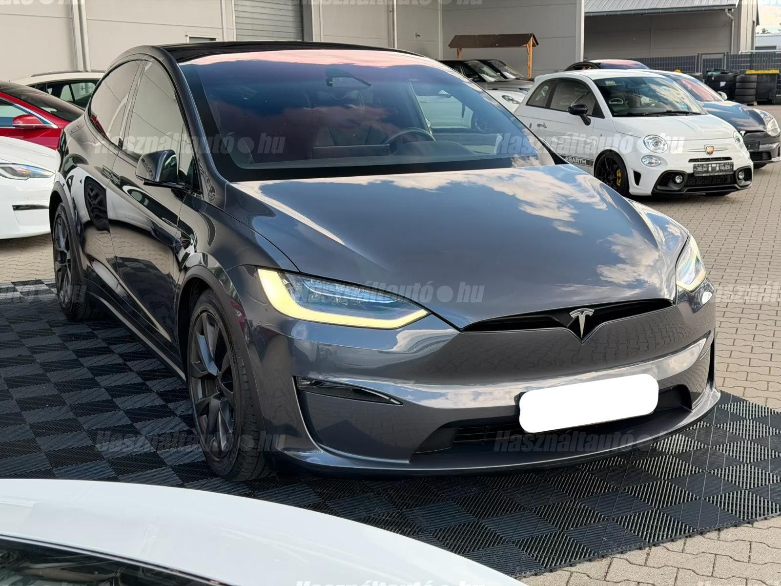Tesla Model X – 1. kép