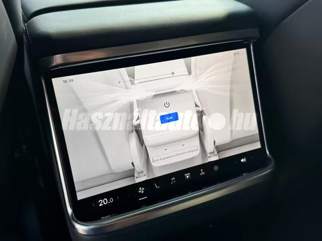 Tesla Model X – 5. kép