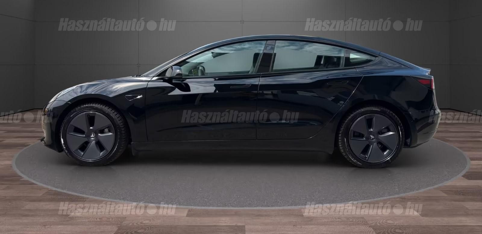 Tesla Model 3 – 2. kép