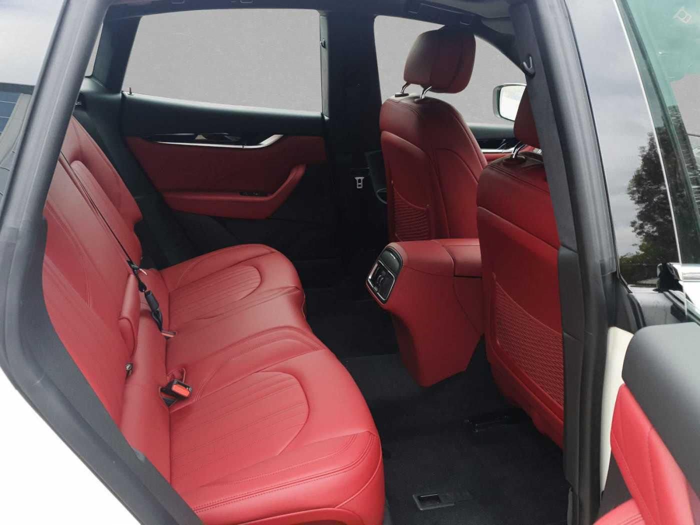Használt Maserati Levante (2021, fehér) – 5. kép