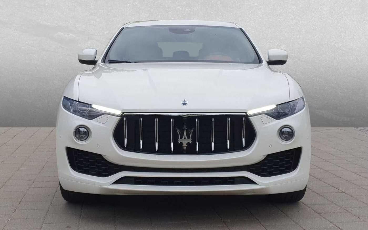 Használt Maserati Levante (2021, fehér) – 2. kép