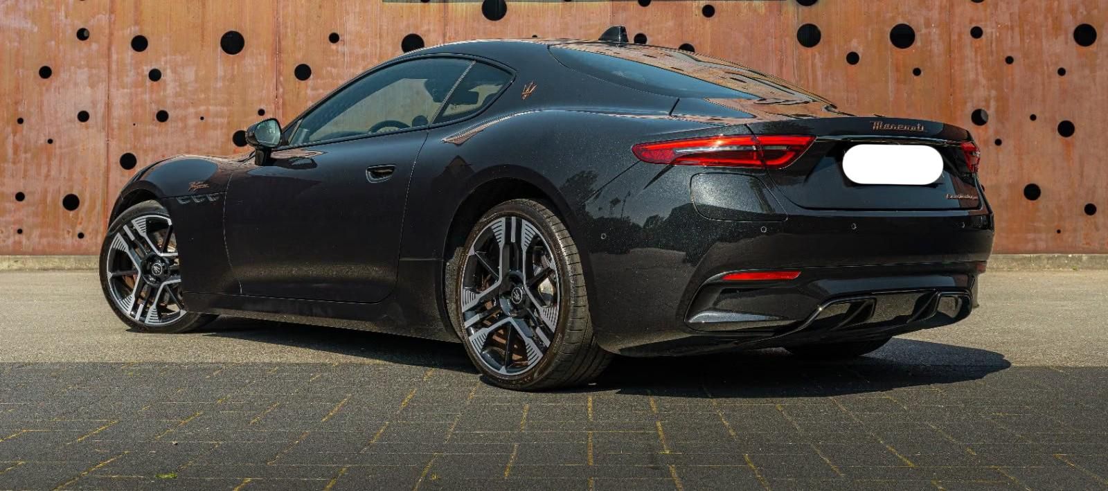 Használt Maserati Granturismo (2025, szürke) – 6. kép