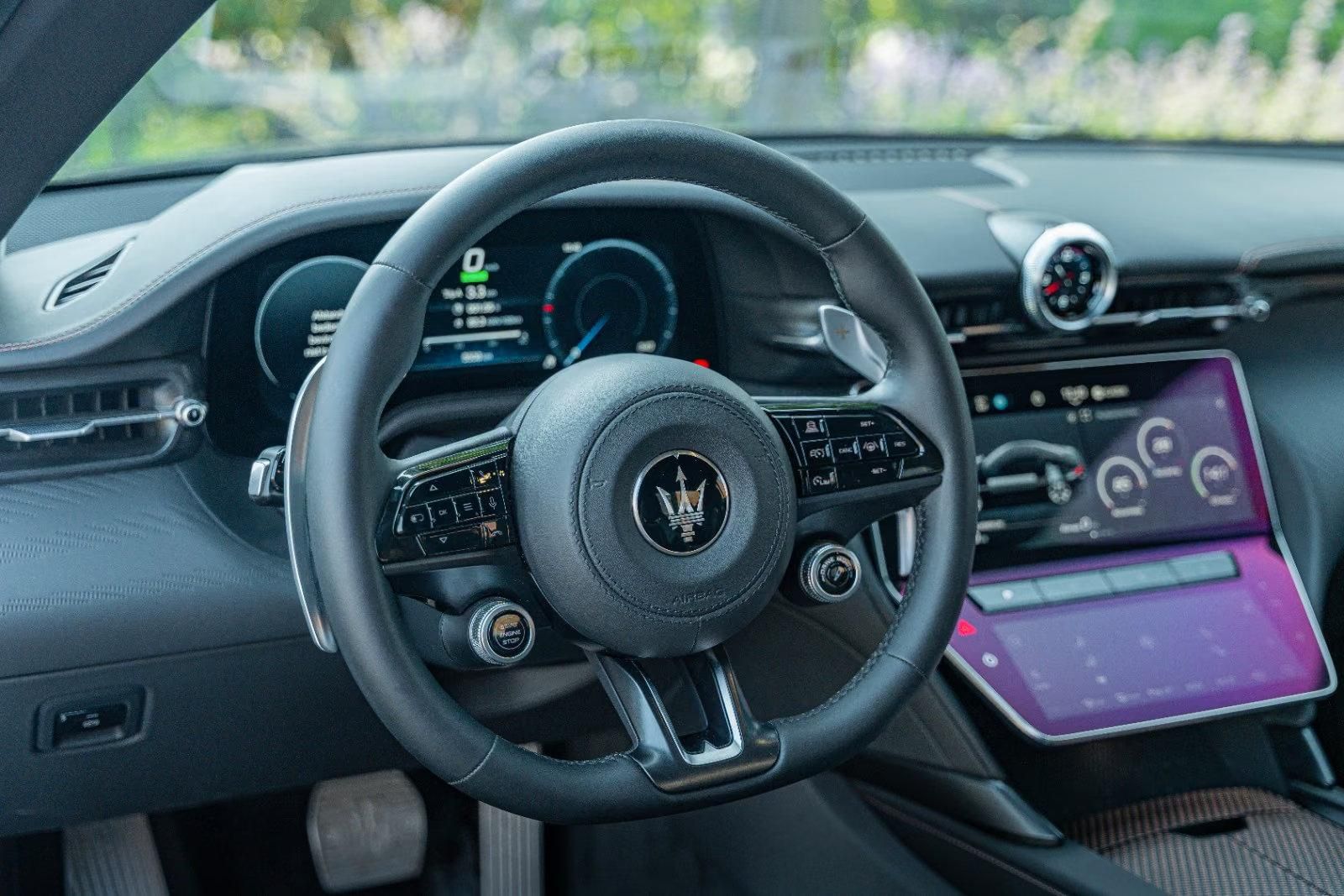Használt Maserati Granturismo (2025, szürke) – 4. kép