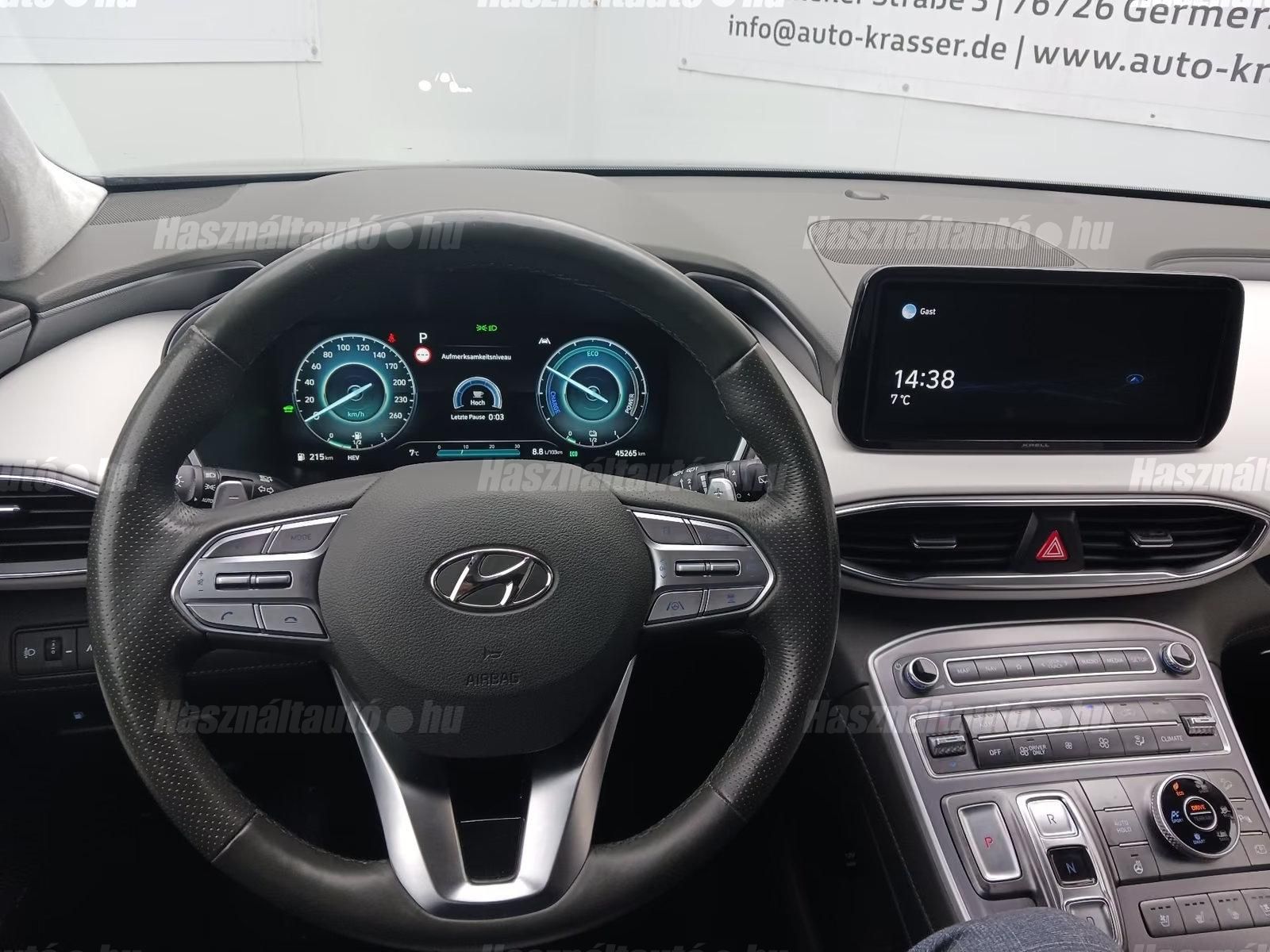 Hyundai Santa Fe – 2. kép