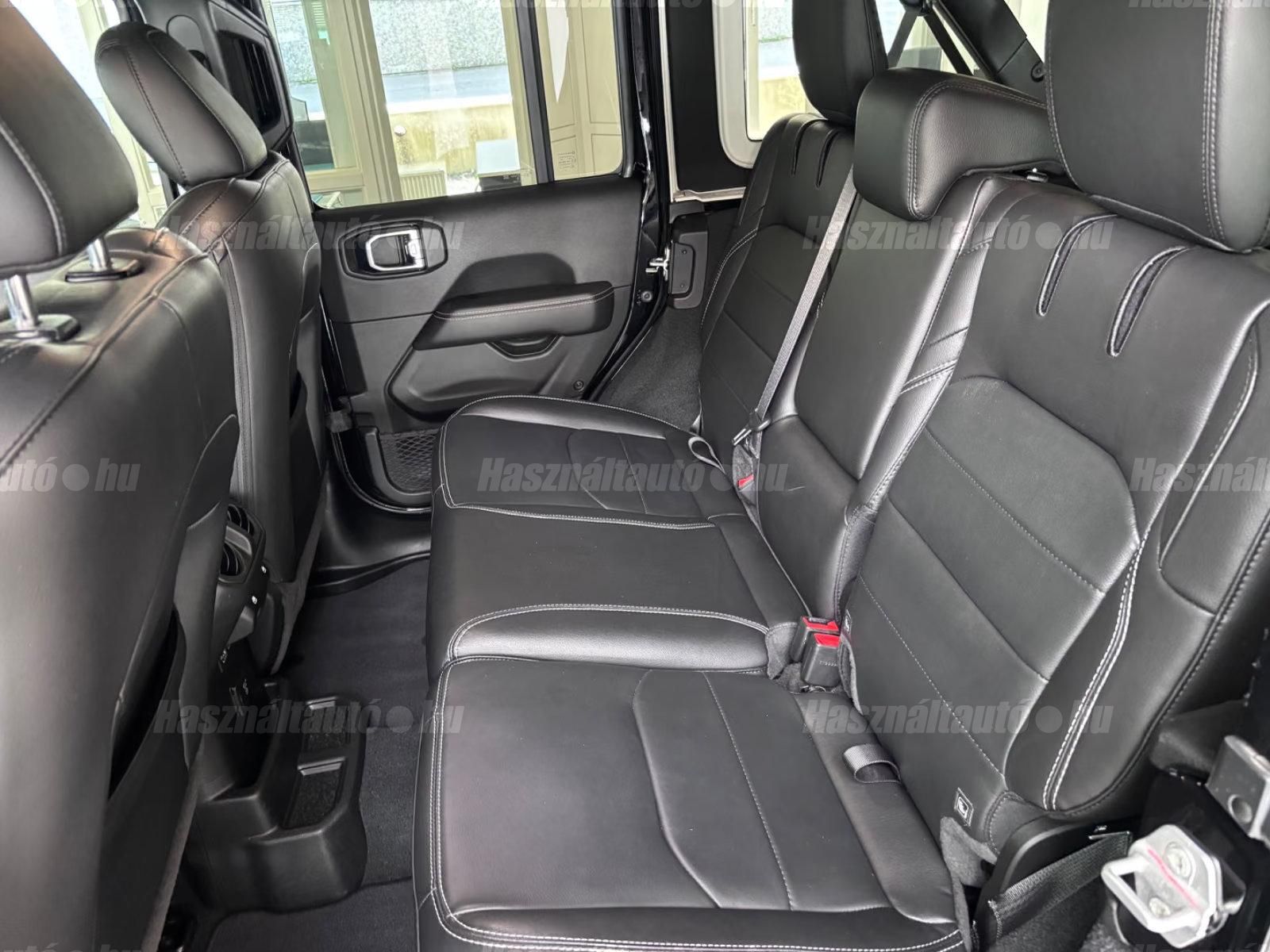 Jeep Wrangler – 7. kép