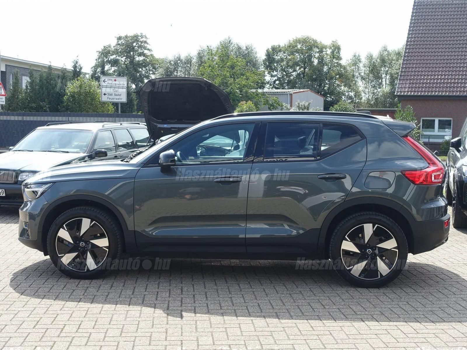 Volvo EX40 – 2. kép