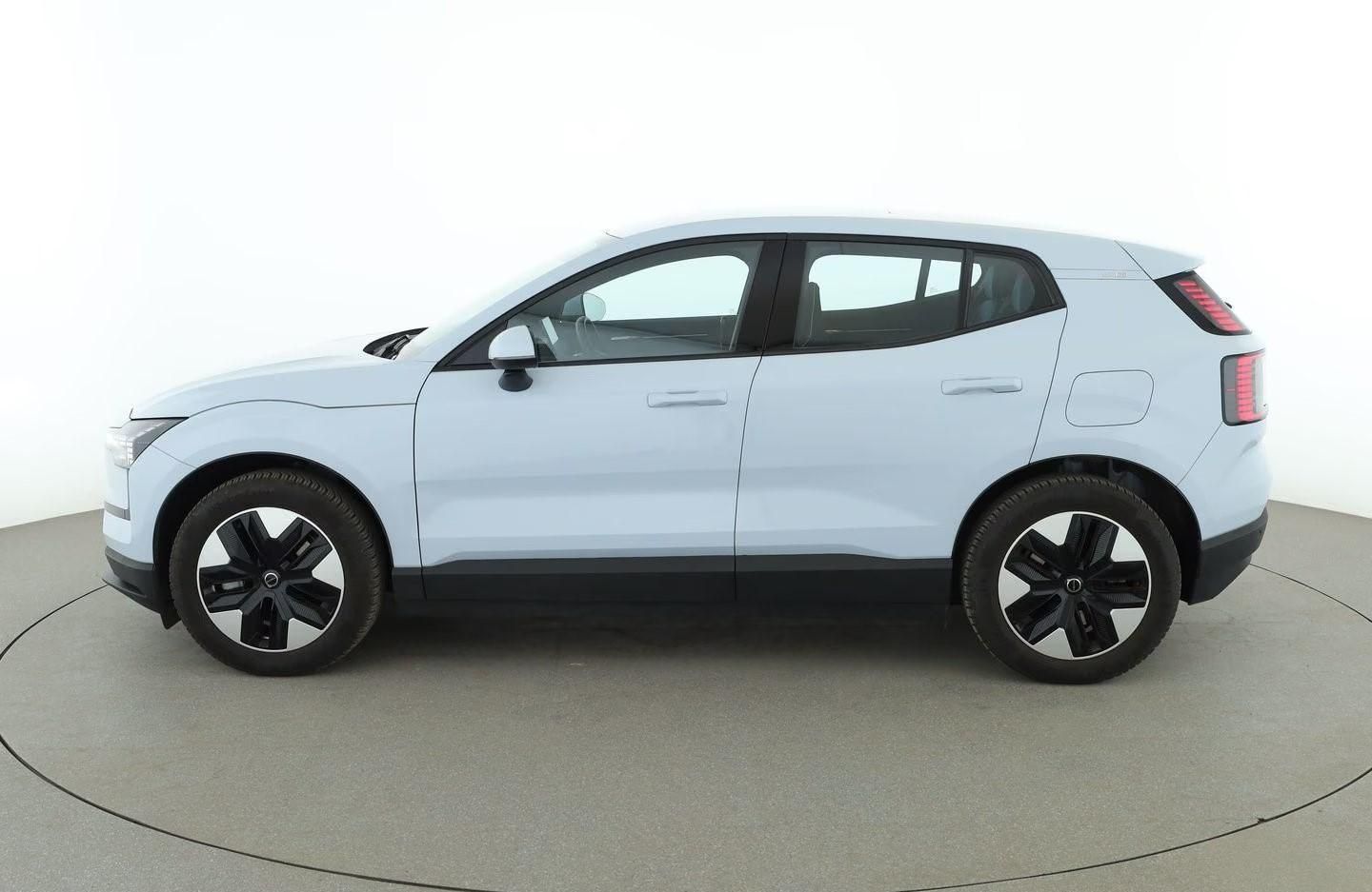 Használt Volvo EX30 (2024, kék) – 2. kép
