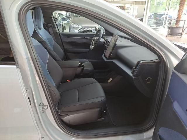 Használt Volvo EX30 (2024, szürke) – 5. kép