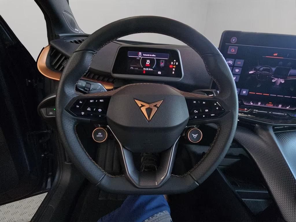 Használt Cupra Tavascan (2025, kék) – 4. kép