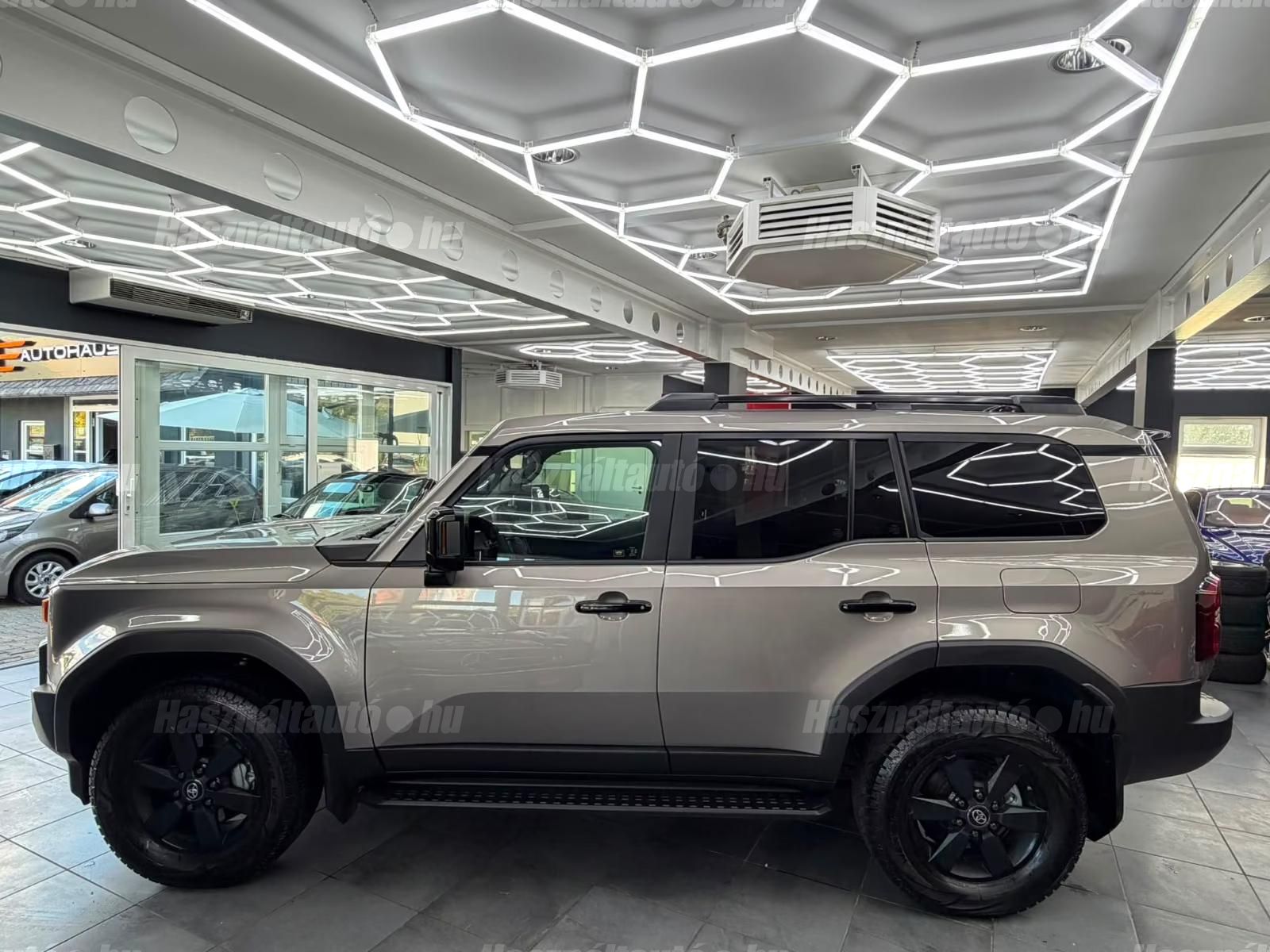 Toyota Land Cruiser – 8. kép