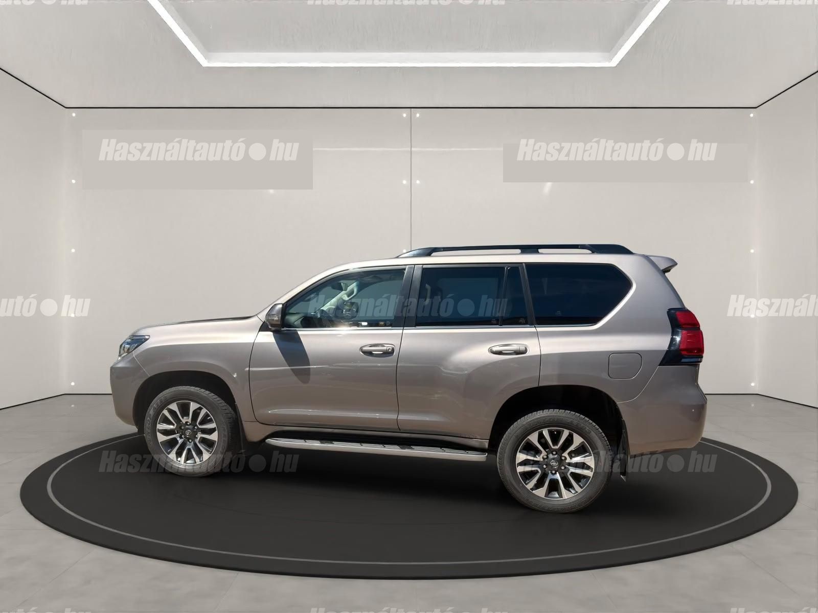 Toyota Land Cruiser – 10. kép