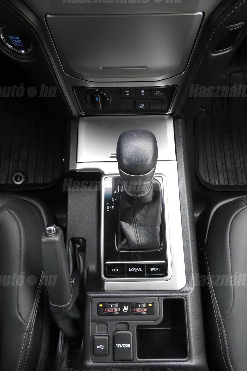 Toyota Land Cruiser – 7. kép