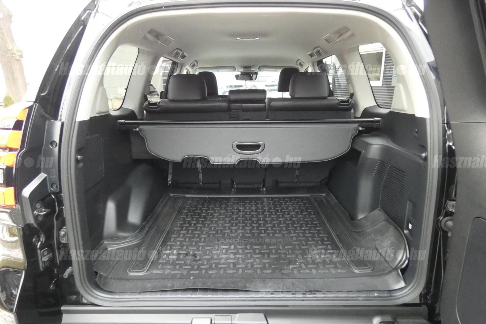Toyota Land Cruiser – 11. kép