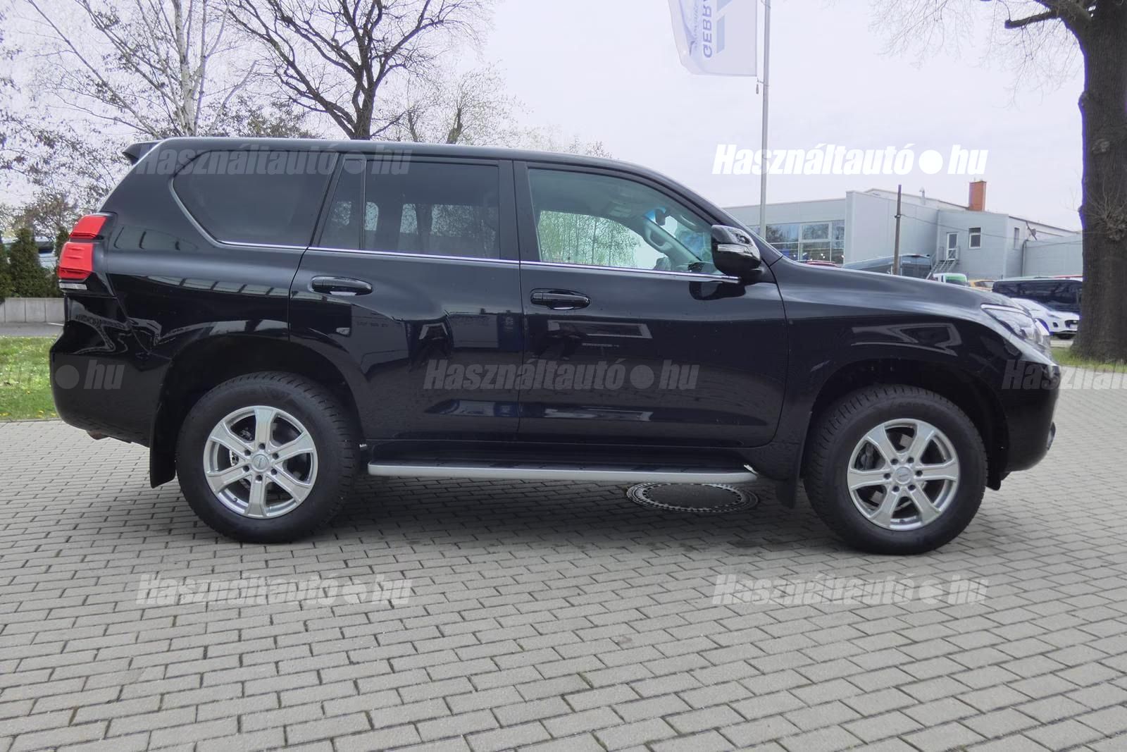 Toyota Land Cruiser – 9. kép
