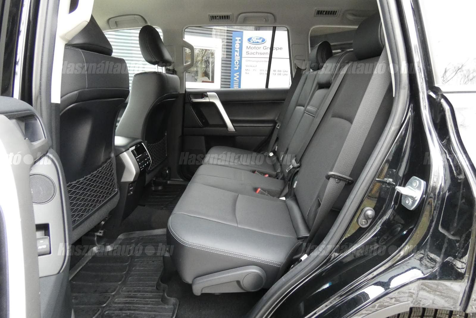 Toyota Land Cruiser – 8. kép
