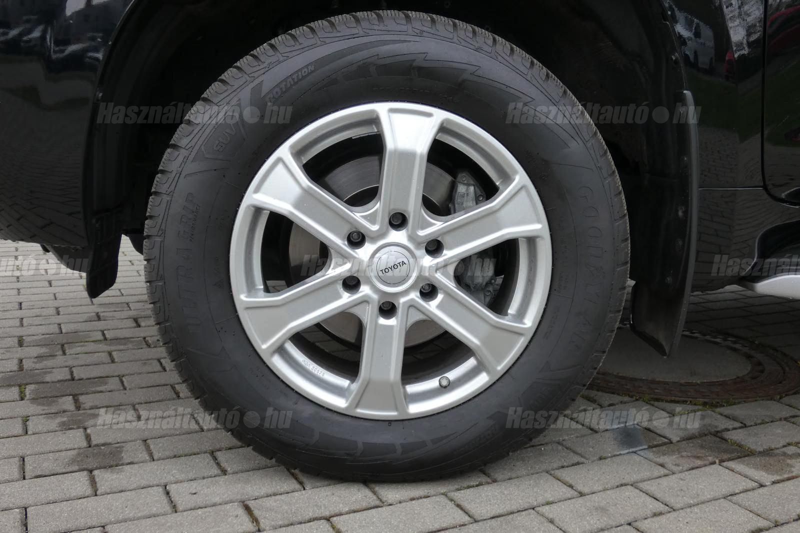 Toyota Land Cruiser – 12. kép